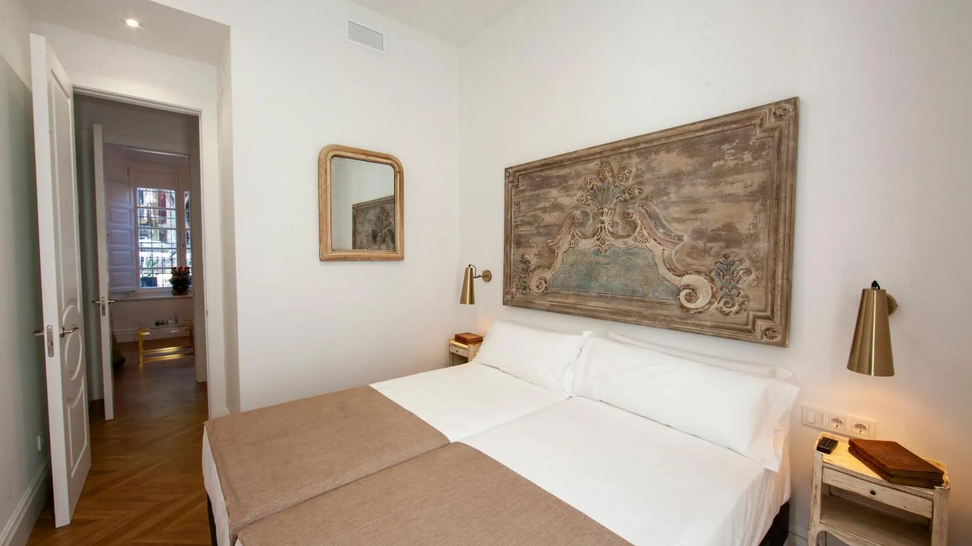 Pries Homes - Little Lotus Malaga 0*,  Spain