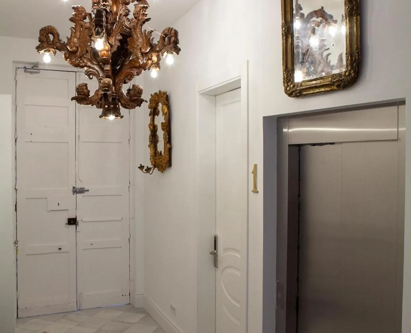 Pries Homes - Little Lotus Малага 0*,