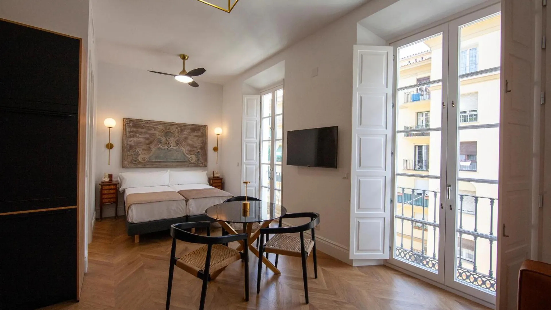 Pries Homes - Little Lotus Malaga Spain